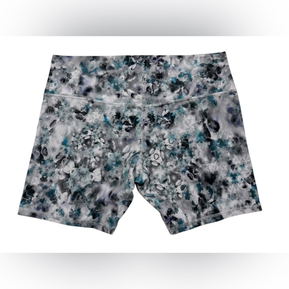 Lululemon Align Short 8" in Kaleidofloral Multi - Picture 7 of 7